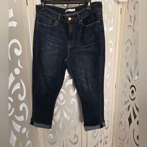 Levi’s Signature Mid Rise Capri Jeans Women’s Size 12 W31 Stretch Denim